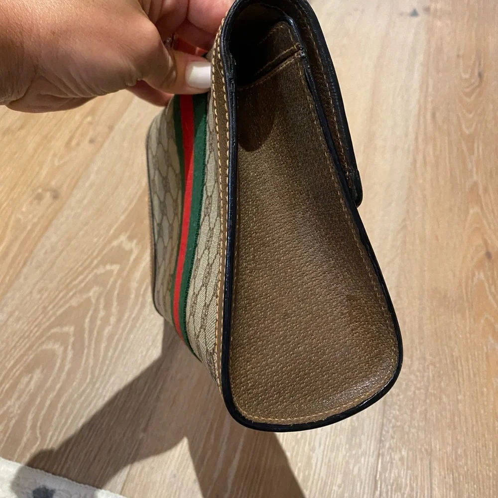 Authentic Gucci clutch - Picture 6 of 11